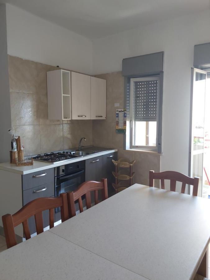 Apartamento Emilu A Mare Marina di Schiavonea Exterior foto