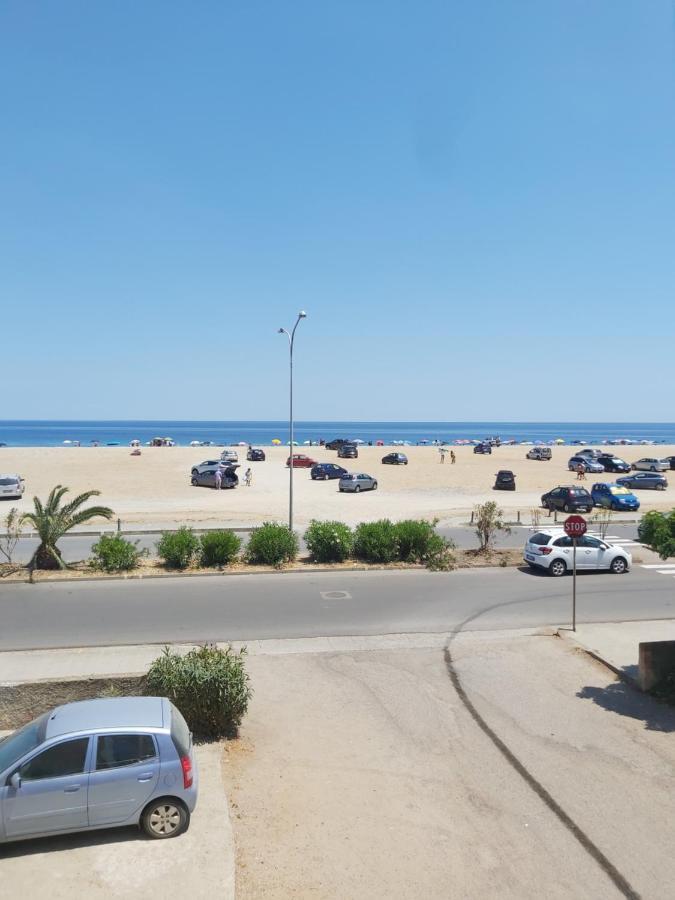 Apartamento Emilu A Mare Marina di Schiavonea Exterior foto