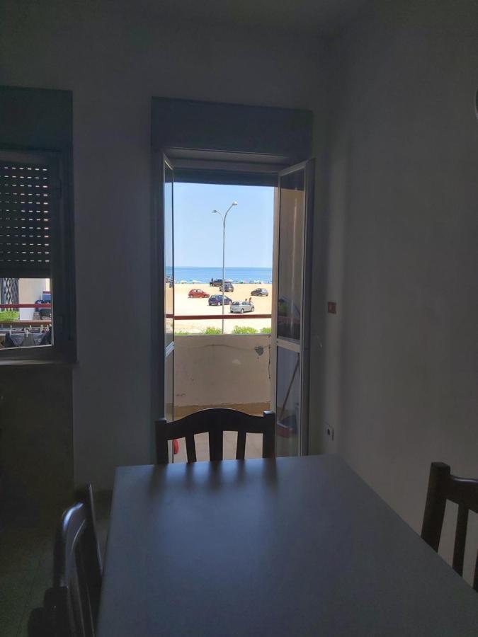 Apartamento Emilu A Mare Marina di Schiavonea Exterior foto
