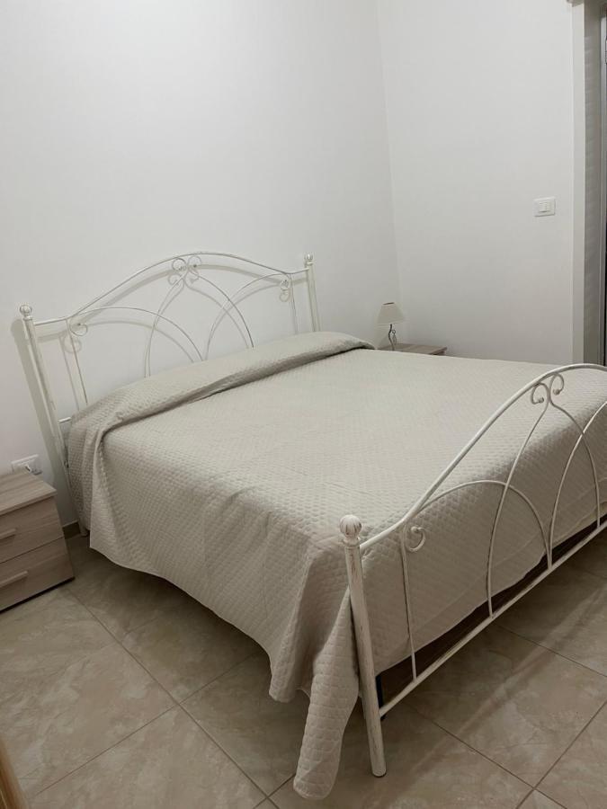Apartamento Emilu A Mare Marina di Schiavonea Exterior foto